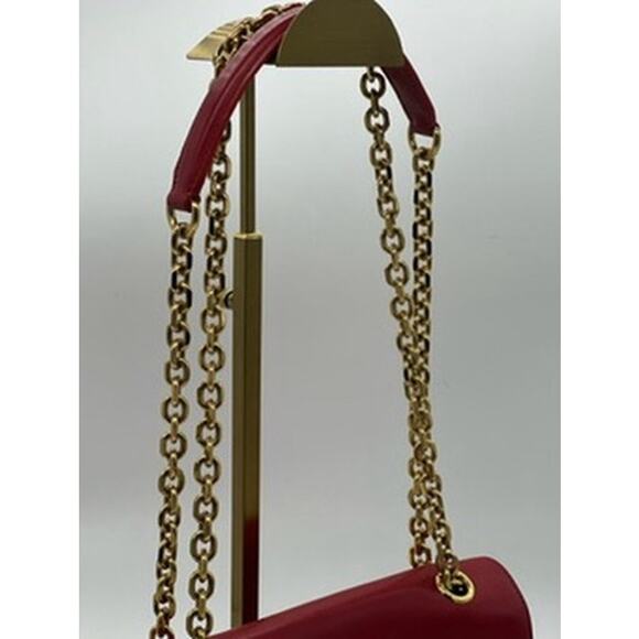 Celine‎ Shiny Calfskin Medium C Bag Red 2018 collection! Gorgeous! - Picture 4 of 16
